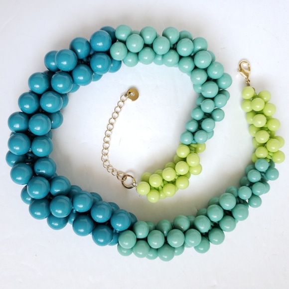 Jewelry - Beautiful necklace